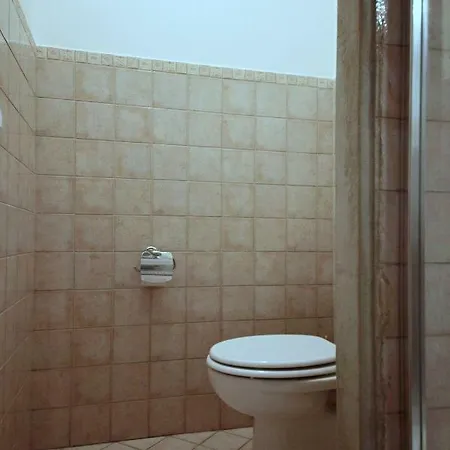 New&fully Equipped Apartement Plzeňská 26 Apartmán *