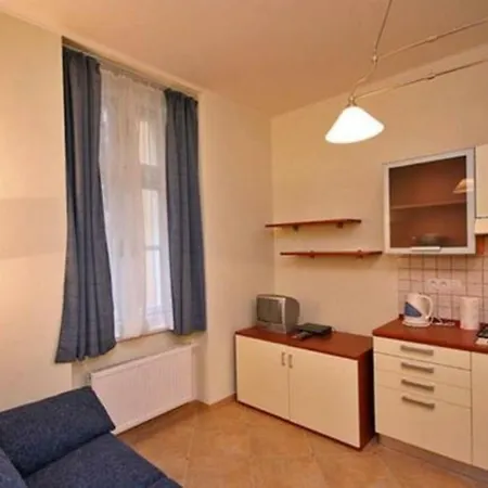 New&fully Equipped Apartement Plzeňská 26 * Praha