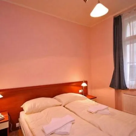 New&fully Equipped Apartement Plzeňská 26 Apartmán