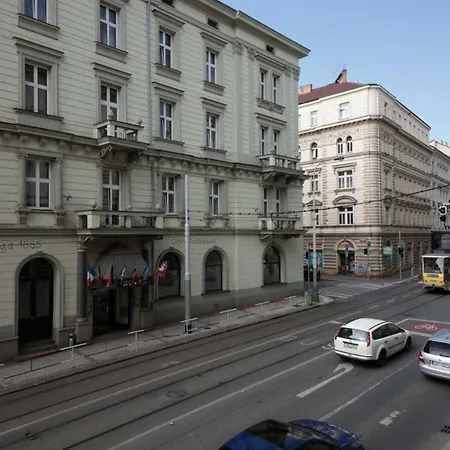New And Fully Equipped Apartement Plzenska 26 Prague